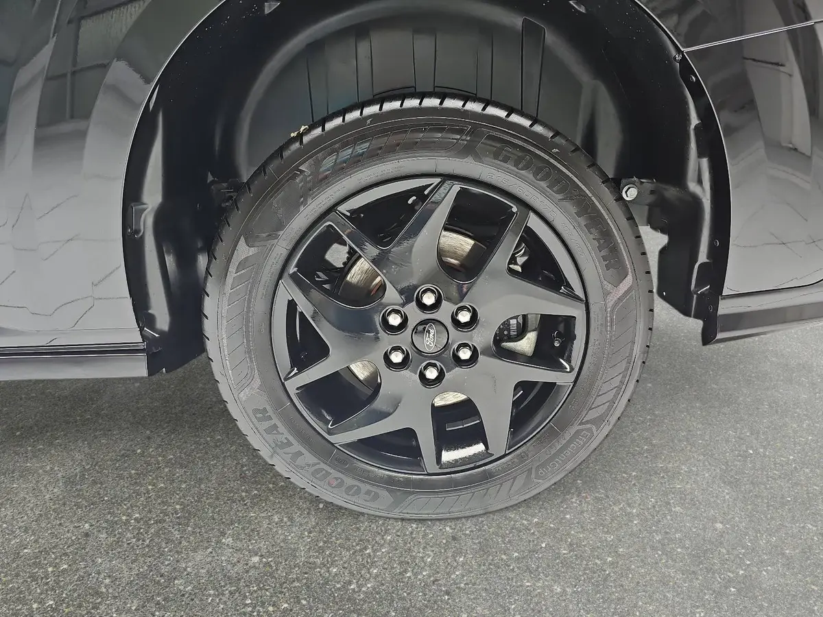 FORD TRANSIT CUSTOM 2.0 ECOBLUE AUTO. 320 L1H1 SPORT FWD KLIMA LED LM