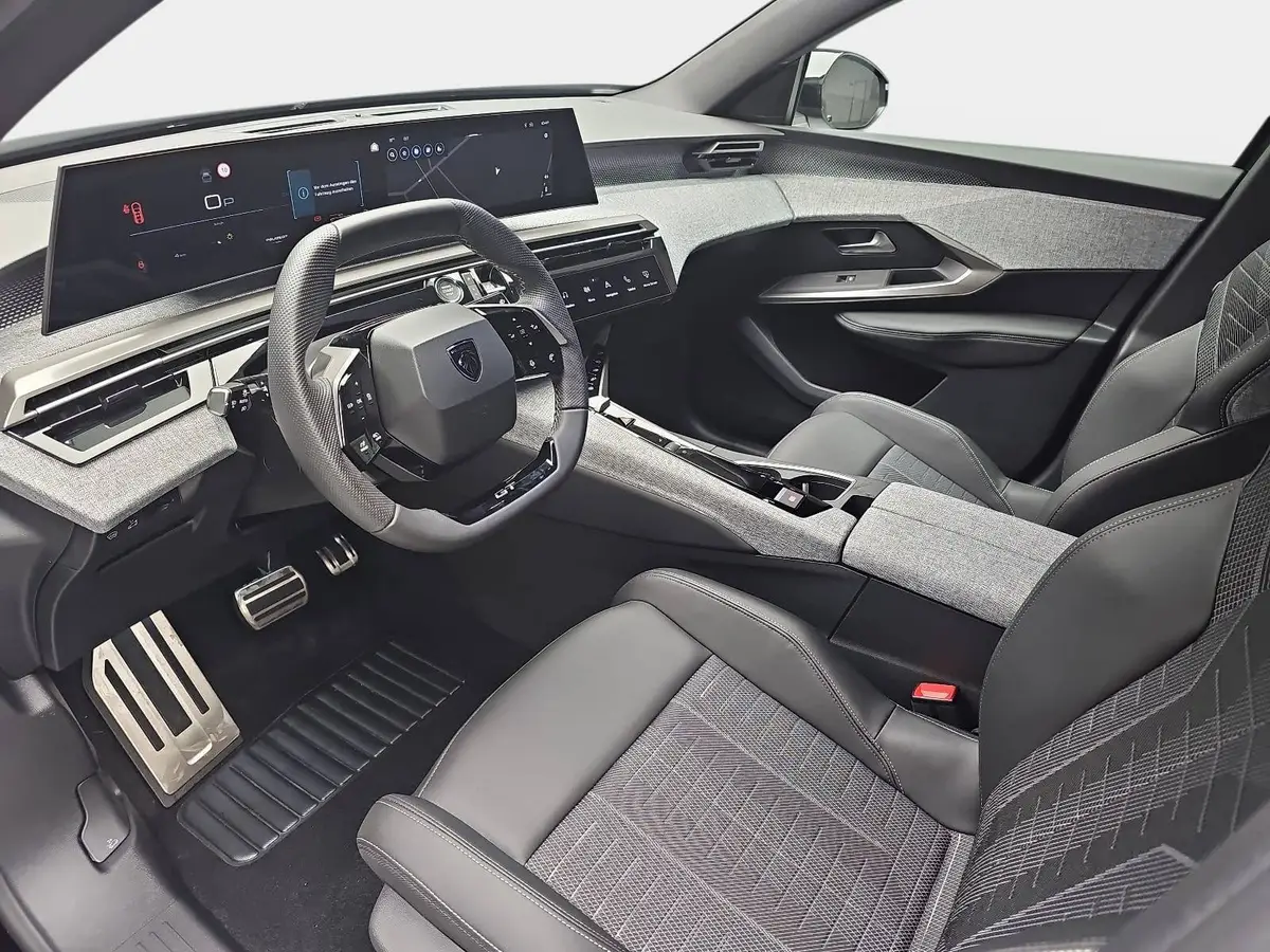 PEUGEOT 3008 1.2 HYBRID 145 E-DSC6 GT NAVI KLIMA LED AHK LM19