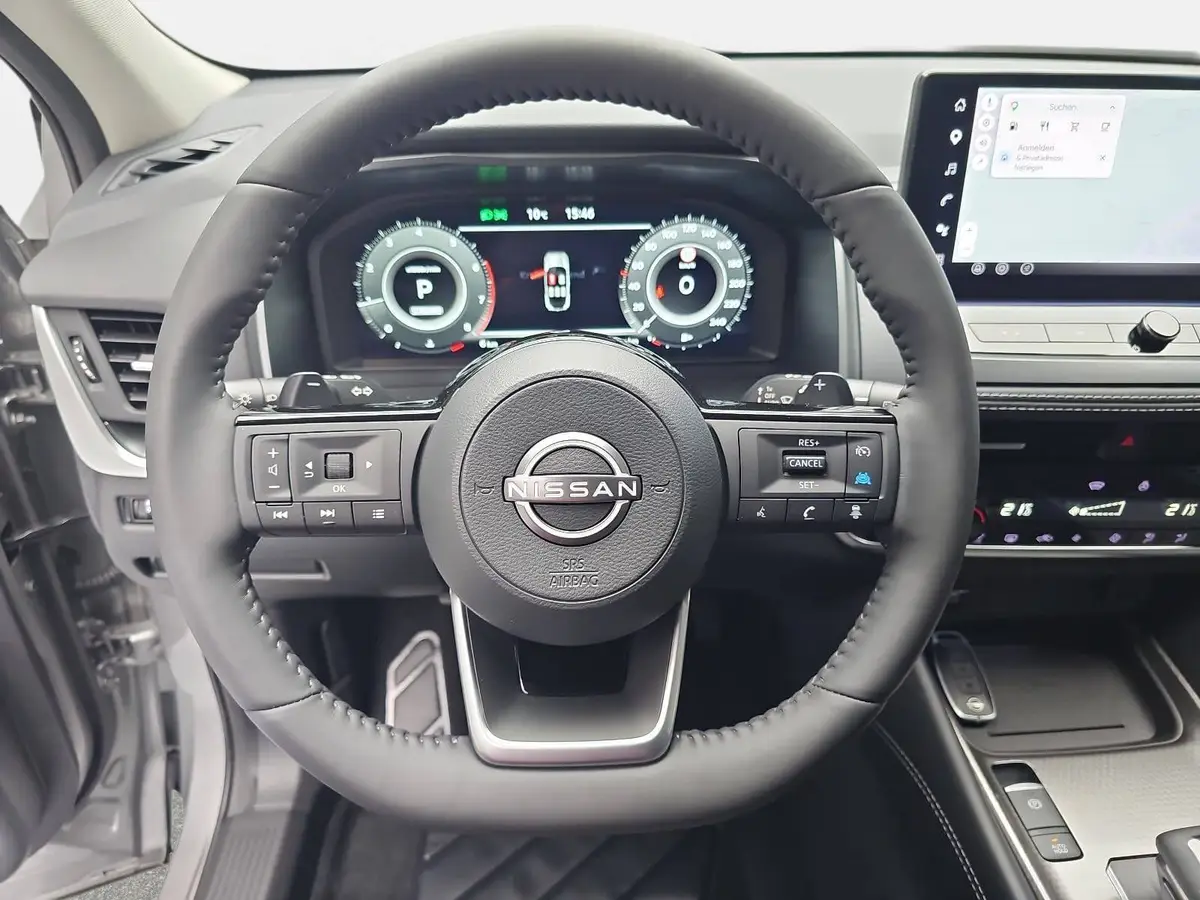 NISSAN QASHQAI 1.3 DIG-T XTRONIC N-CONNECTA PANO WINTER