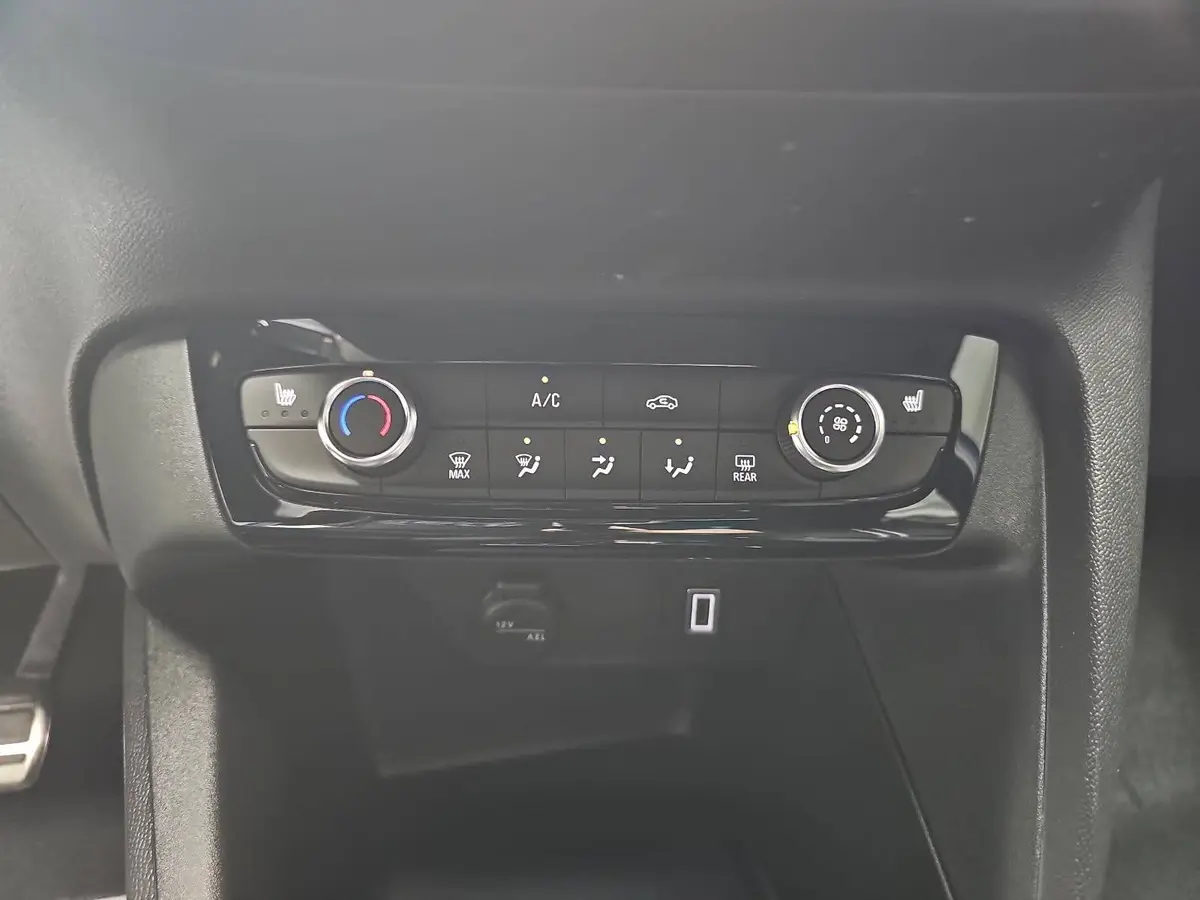 OPEL CORSA 1.2 HYBRID GS LED KOMFORT-PAKET