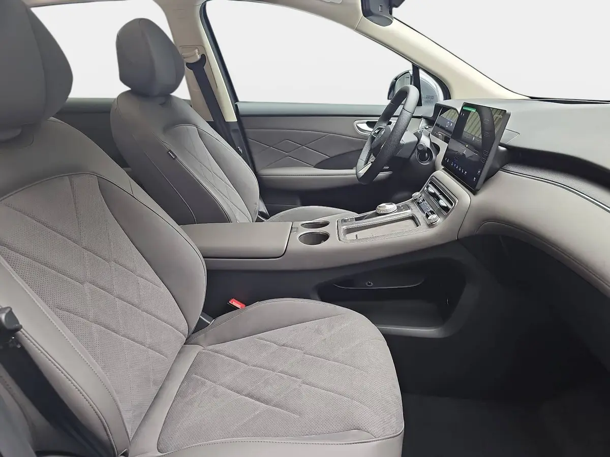 MG ANDERE EV 77 KWH LUXURY PANORAMA LEDER 20-ZOLL