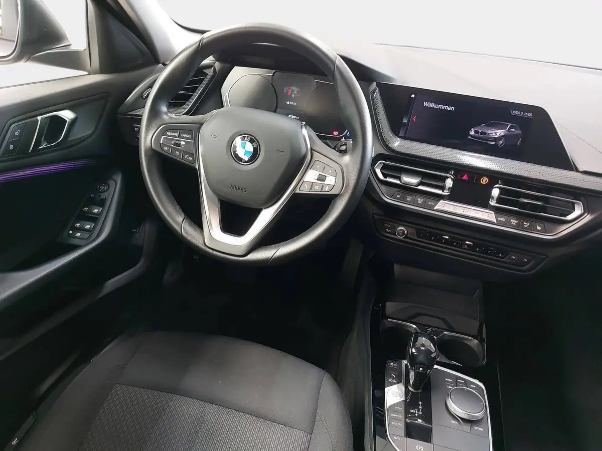 BMW 118 1.5 LTR ADVANTAGE GRA WINTER AHK KAMERA