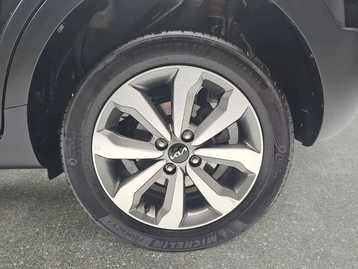 KIA STONIC 1.0 T-GDI 100 VISION LED SITZH. NAVI
