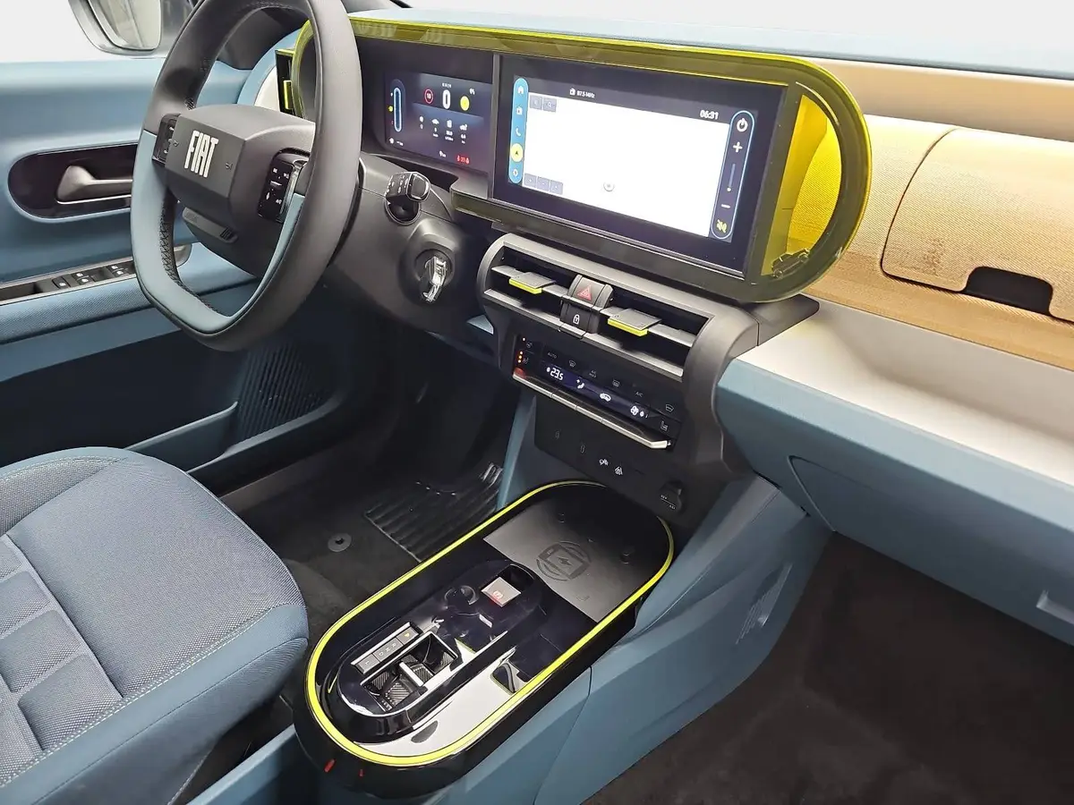 FIAT GRANDE PANDA HYBRID 1.2 EDCT LA PRIMA WINTER PAKET