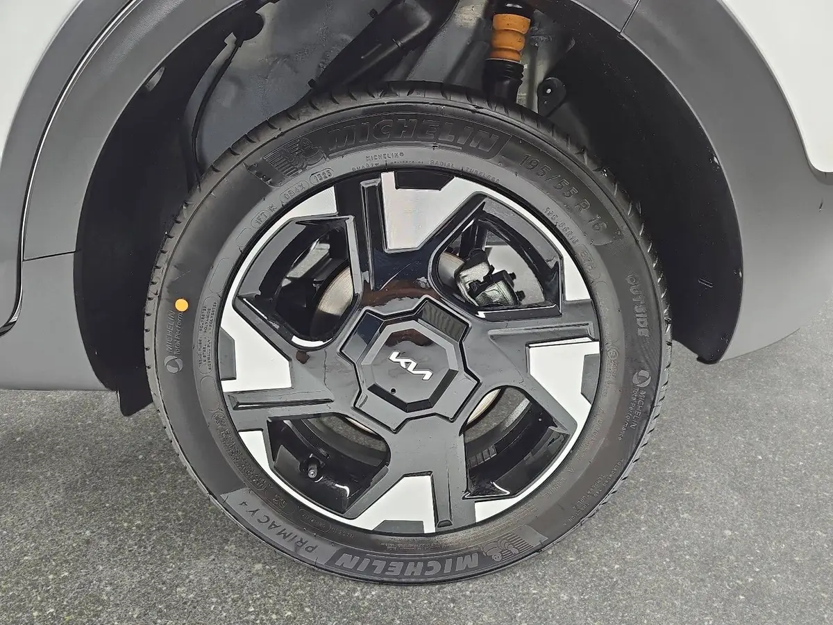 KIA STONIC 1.0 T-GDI 100 VISION MJ26 SITZH. NAVI