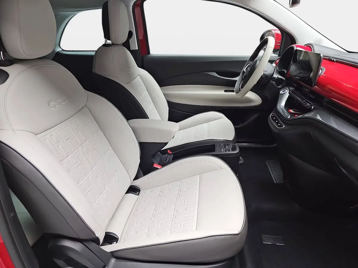 FIAT 500E ELEKTRO 42 KWH LA PRIMA