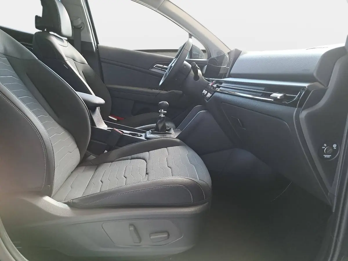 KIA SPORTAGE 1.6 T-GDI 150 2WD SPIRIT MJ27 GLASDACH DRIVEWISE