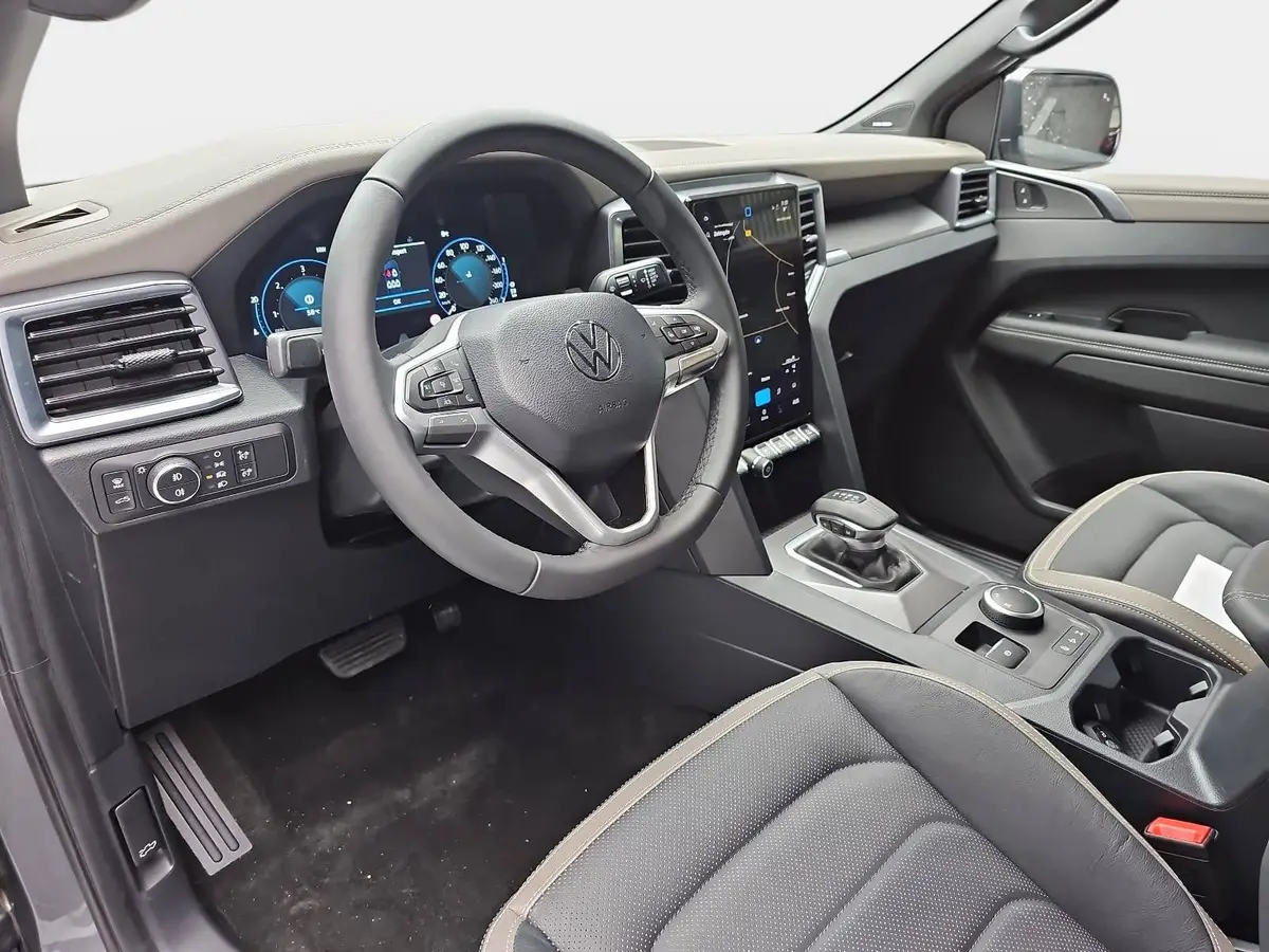 VW AMAROK 3.0 TDI AUTO. DOKA AVENTURA 4M NAVI LED EL.RO AHK