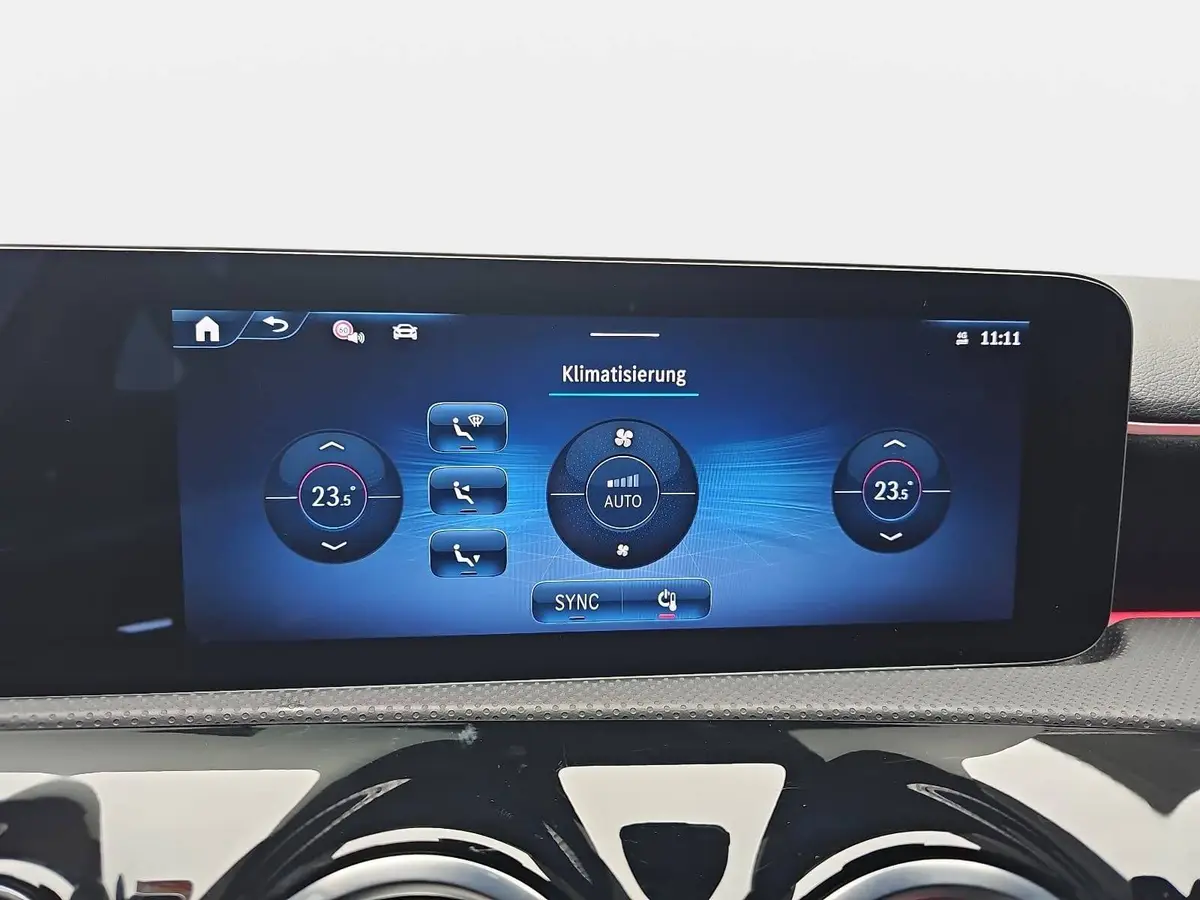 MERCEDES-BENZ A 180 DCT AMG LINE NAVI LED MBUX WINTER KAMERA LM18