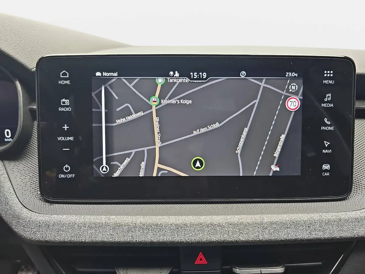 SKODA KAMIQ 1.0 TSI SELECTION NAVI LED KAMERA LM