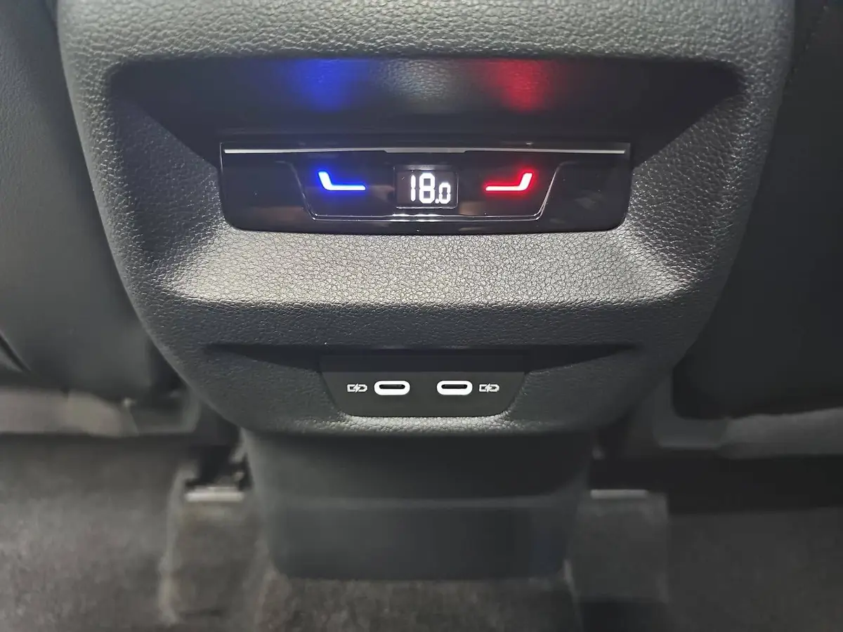 VW TIGUAN 1.5 ETSI DSG LIFE NAVI LED KAMERA AHK