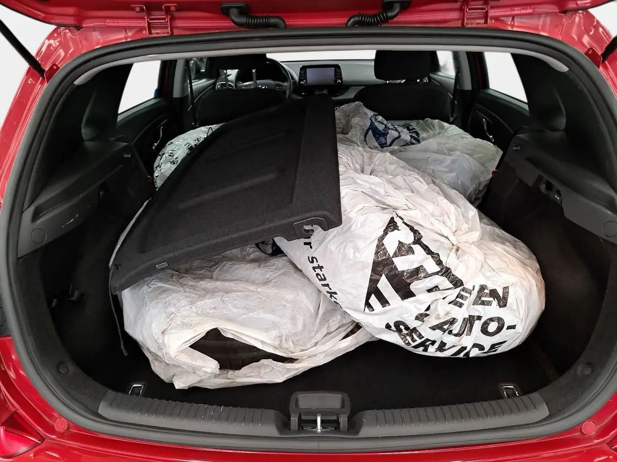 HYUNDAI I30 1.4 YES! GRA WINTER KAMERA