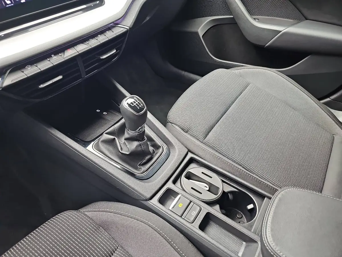 SKODA OCTAVIA COMBI 1.0 TSI AMBITION NAVI LED PDC