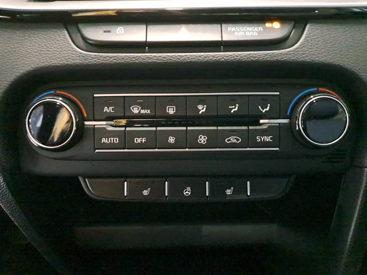 KIA XCEED 1.6 T-GDI 150 DCT VISION MJ26 KOMFORT+