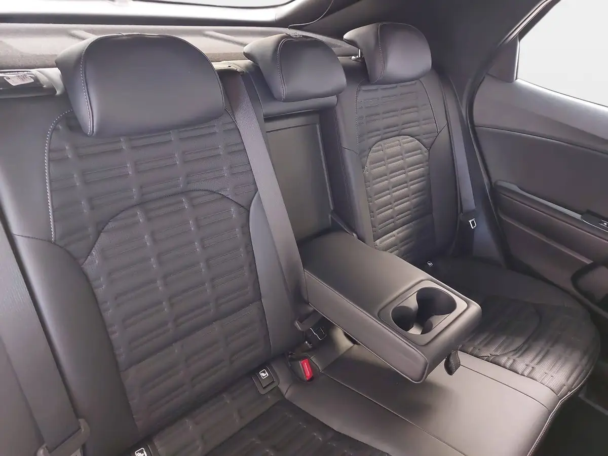 KIA XCEED 1.6 T-GDI 180 DCT SPIRIT MJ27 SOUND SITZ ADVANCED