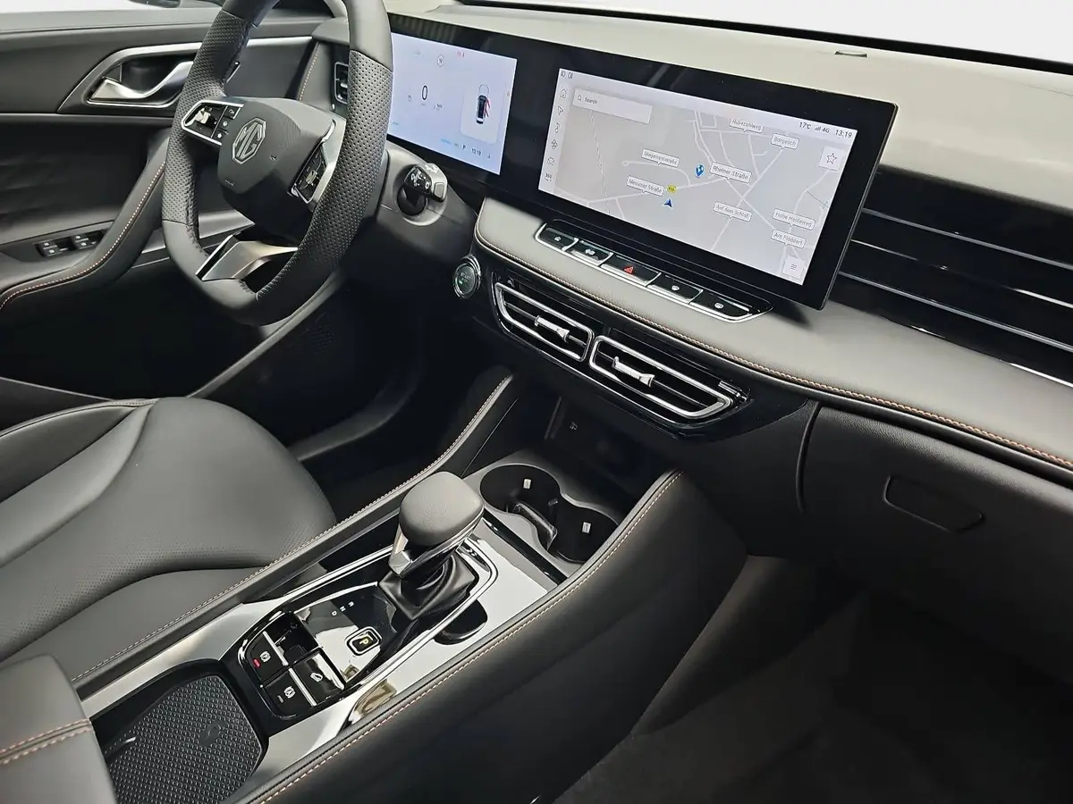 MG HS 1.5 PLUG-IN-HYBRID MY25.5 LUXURY LEDER 360-GRAD-KAMERA 19-ZOLL-LM