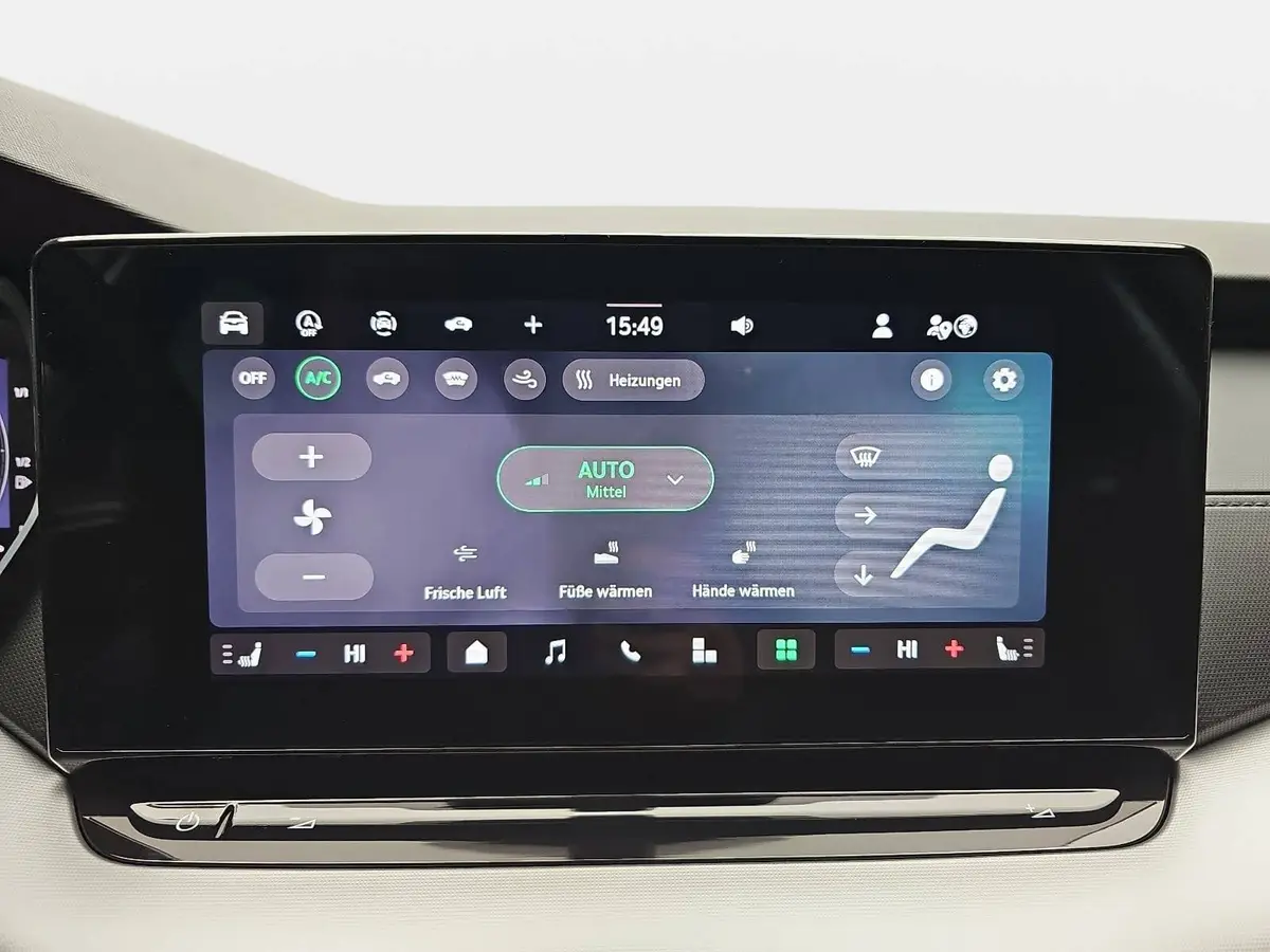 SKODA OCTAVIA COMBI 1.5 TSI DSG 130 JAHRE KLIMAAUTO LED SMARTLINK KAME