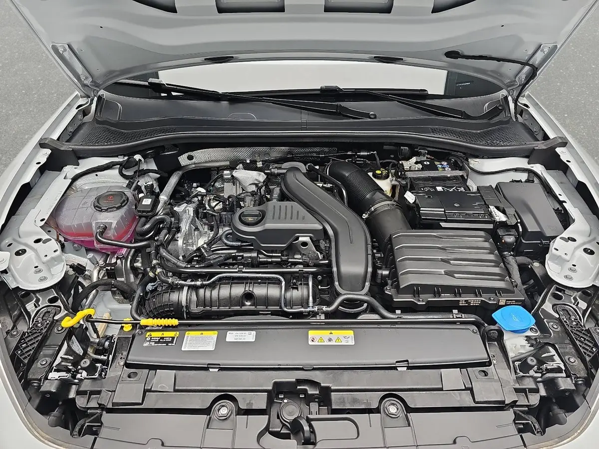 CUPRA LEON ST 1.5 ETSI DSG NAVI LED KLIMAAUTO ACC FULL-LINK KAME