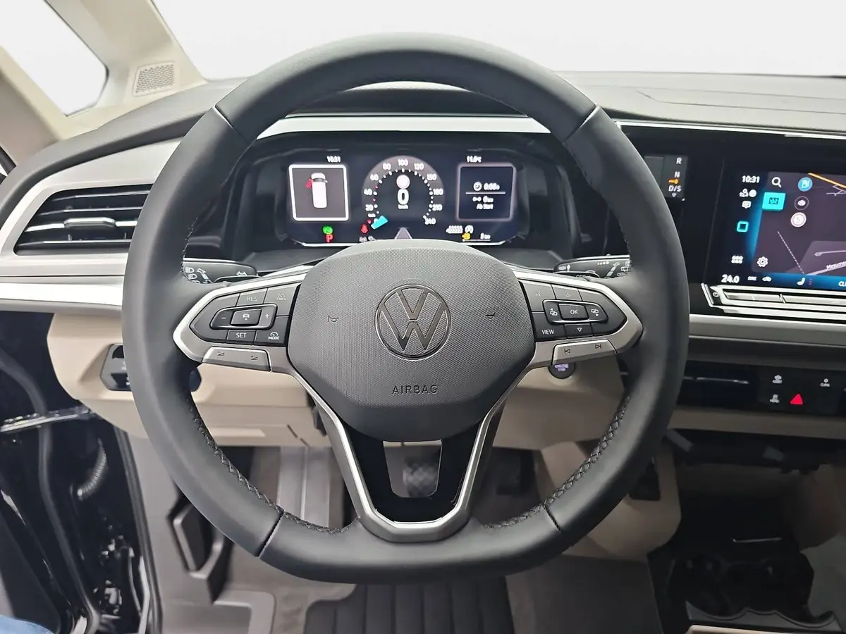 VW T7 MULTIVAN 2.0 TDI DSG LIFE P-ASSIST AHK