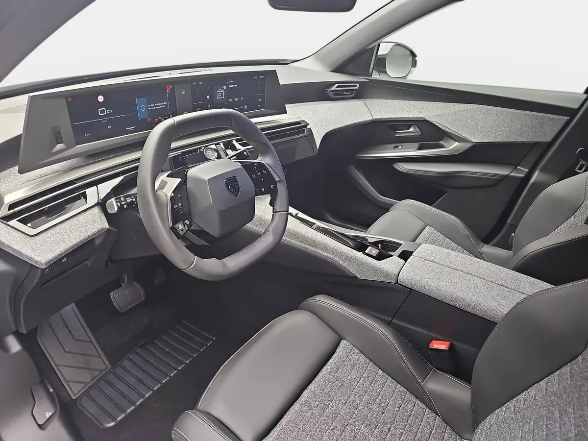 PEUGEOT 3008 1.2 HYBRID 145 E-DSC6 ALLURE LED WINTER AHK LM