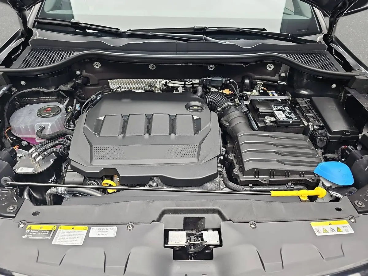 SKODA KAROQ 2.0 TSI DSG SPORTLINE 4X4 AHK PANO