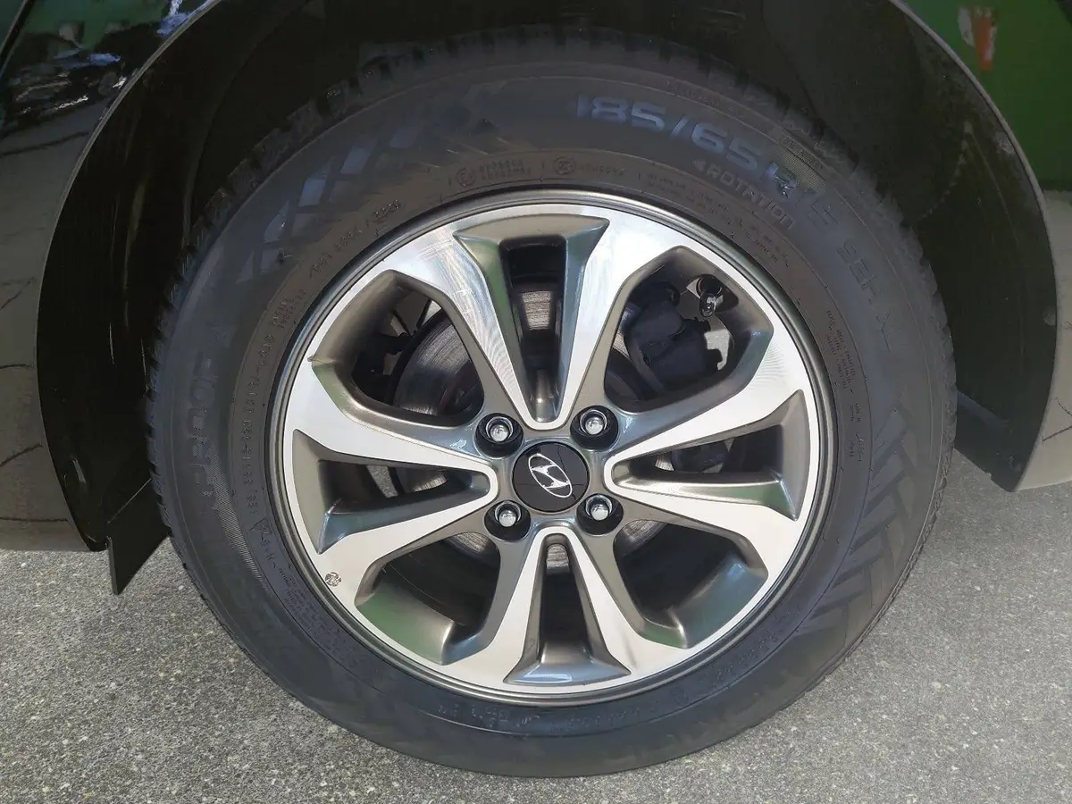 HYUNDAI I20 1.0 DCT YES! TEMPO WINTER KAMERA