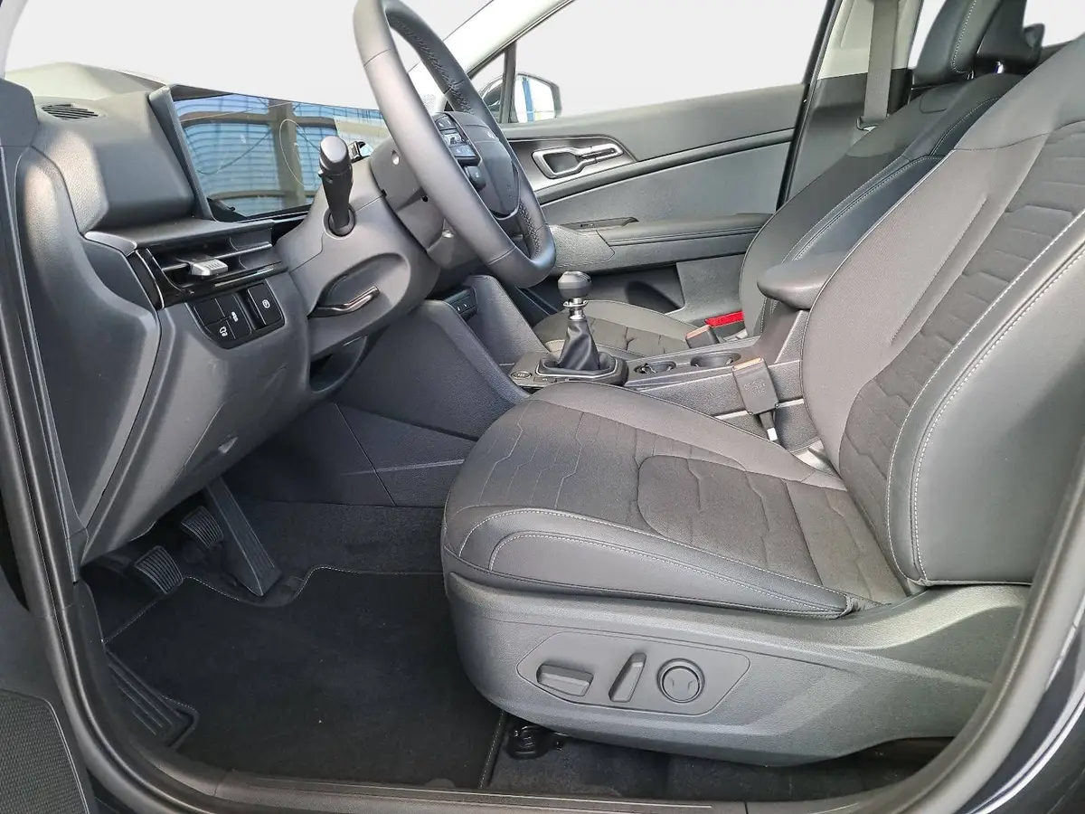 KIA SPORTAGE 1.6 T-GDI 150 2WD SPIRIT MJ27 GLASDACH DRIVEWISE