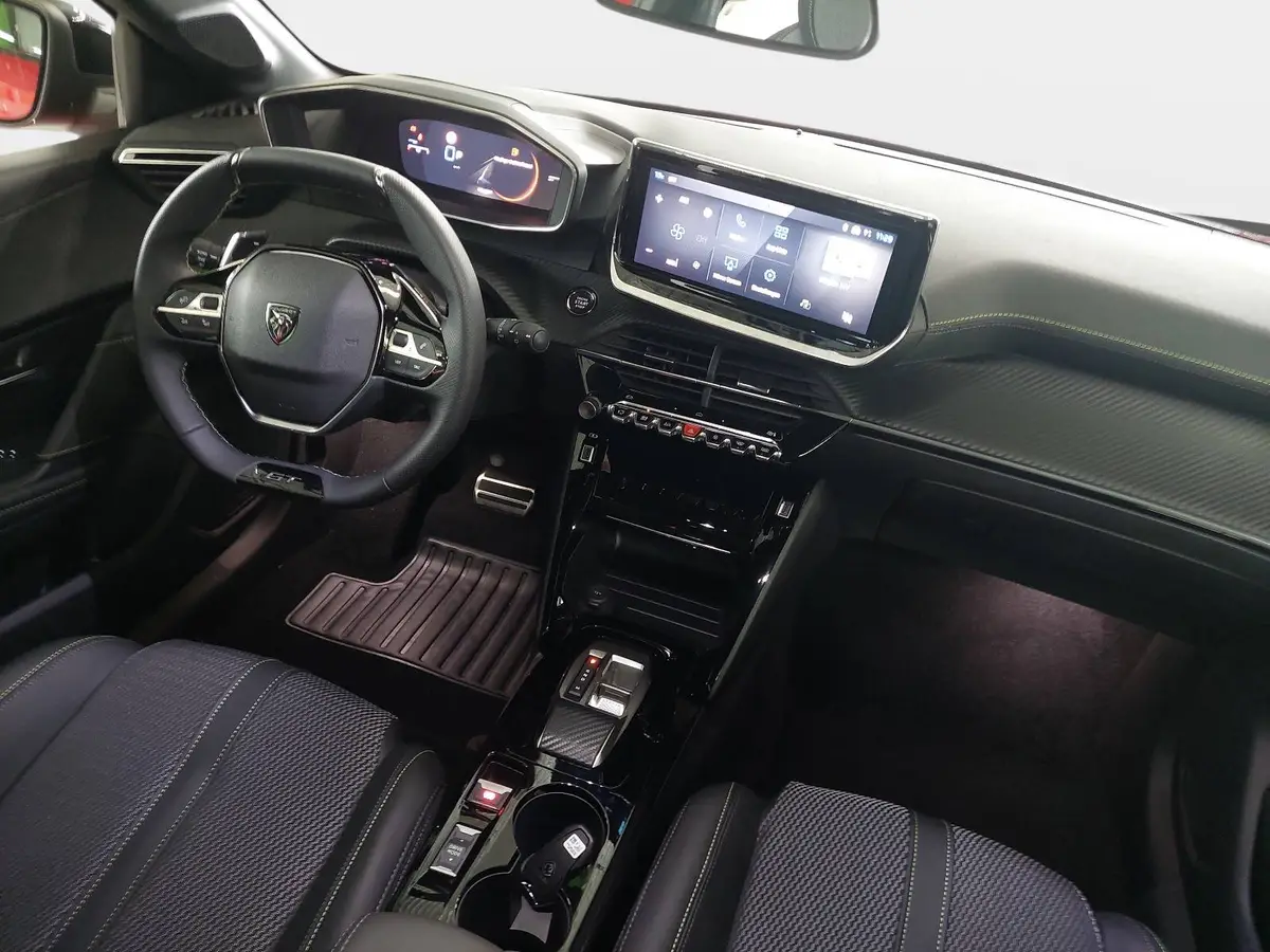 PEUGEOT 208 1.2 HYBRID 110 E-DSC6 GT KLIMA LED MIRROR-SCREEN K