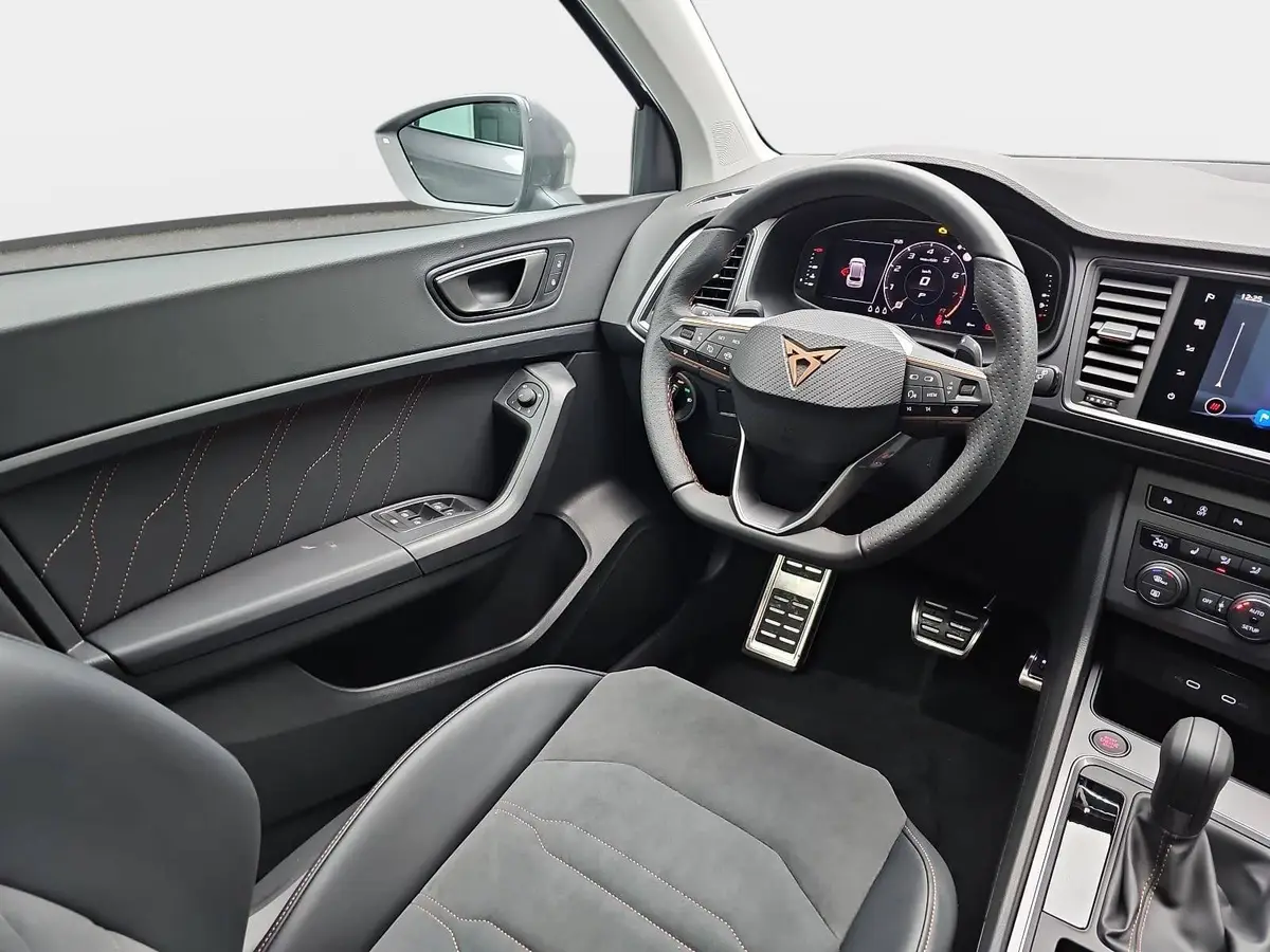 CUPRA ATECA 1.5 TSI DSG NAVI LED ACC PANO EL.HECKKLAPPE KAMERA