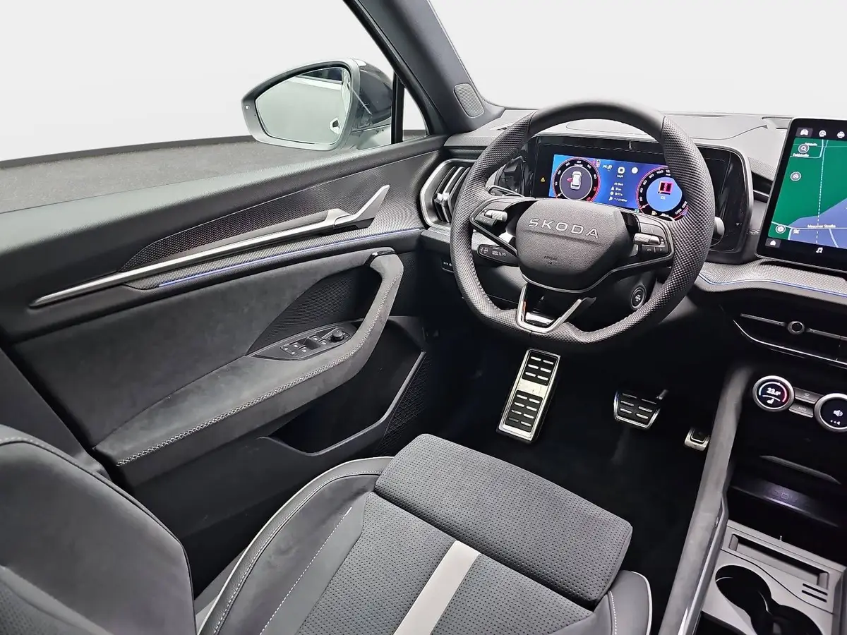 SKODA KODIAQ 1.5 TSI DSG SPORTLINE NAVI LED ACC PANO WINTER AHK