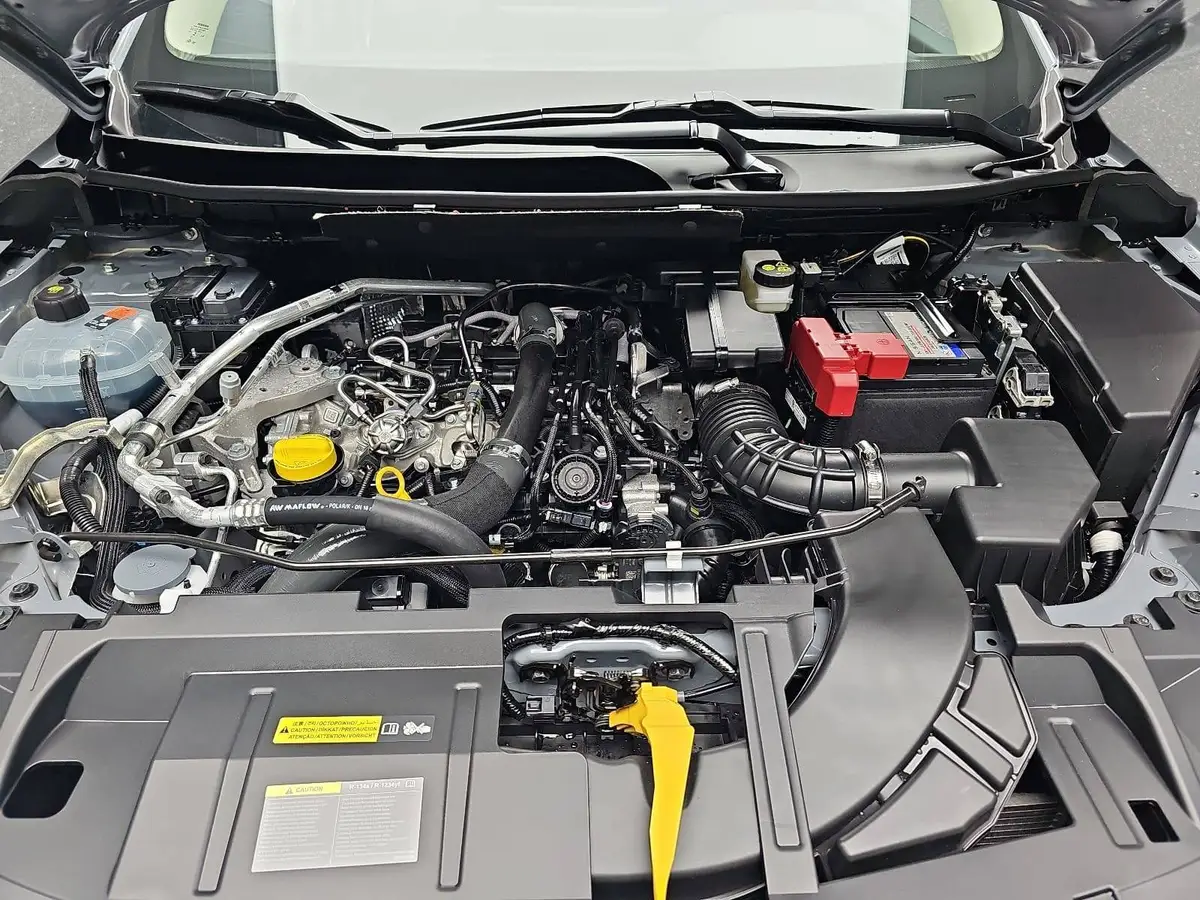 NISSAN QASHQAI 1.3 DIG-T XTRONIC N-CONNECTA PANO WINTER