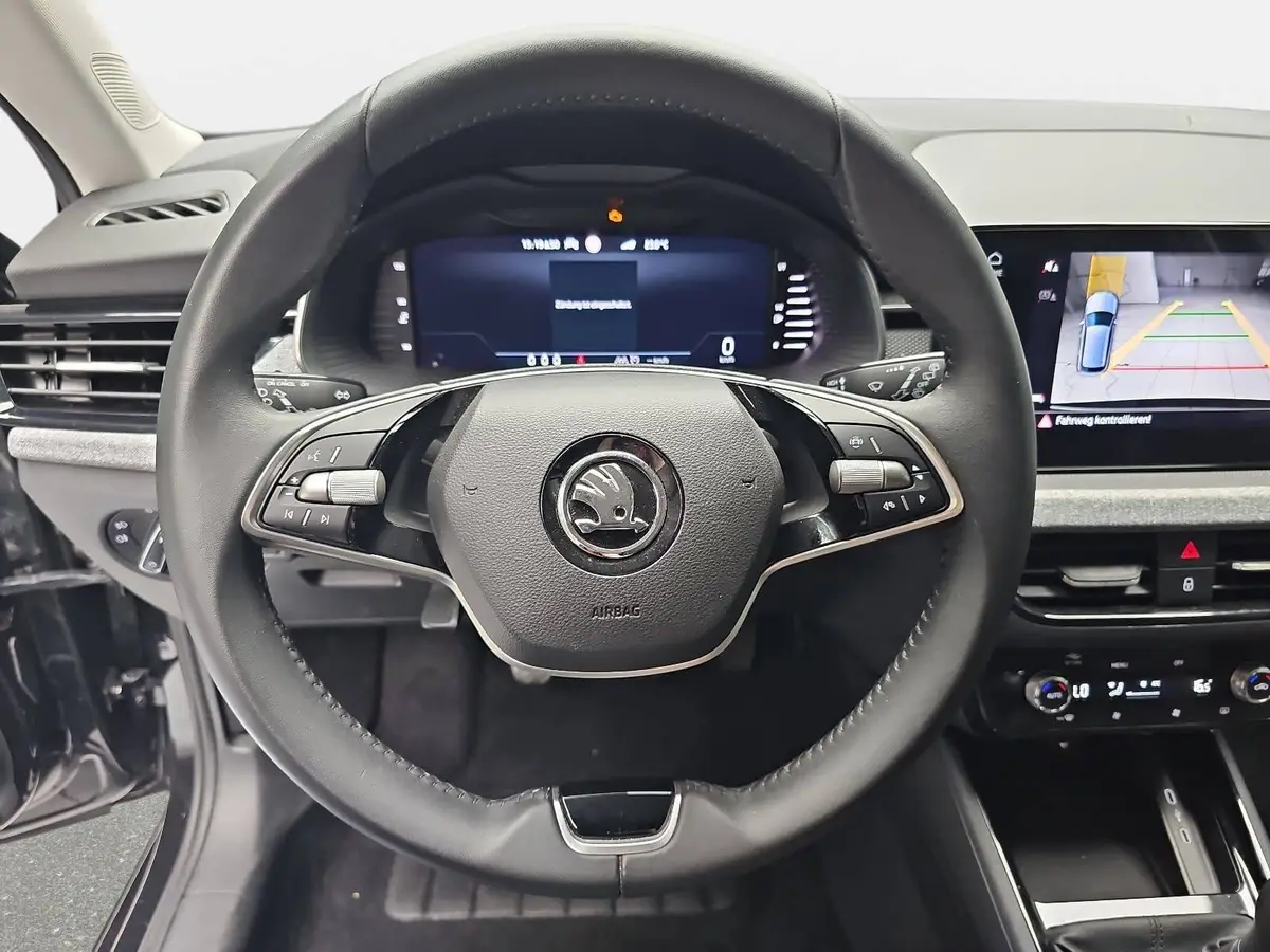 SKODA KAMIQ 1.0 TSI SELECTION NAVI LED KAMERA LM