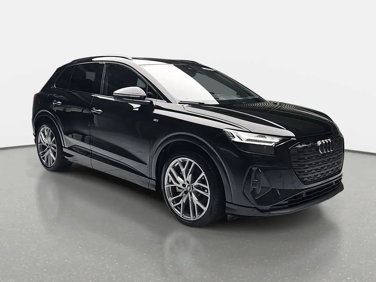 AUDI Q4 E-TRON 45 S-LINE 82KWH LED-MATRIX KAMERA