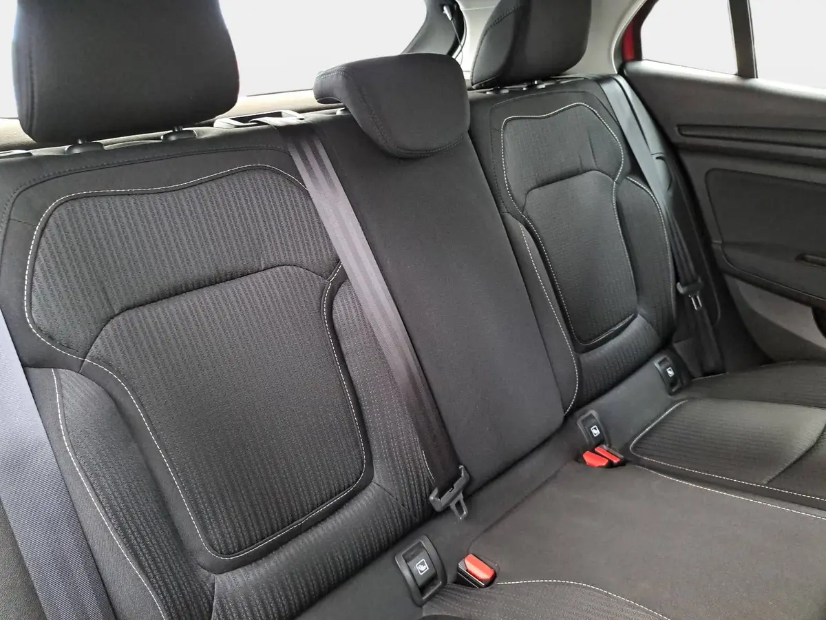 RENAULT MEGANE 1.3 TCE BUSINESS EDITION