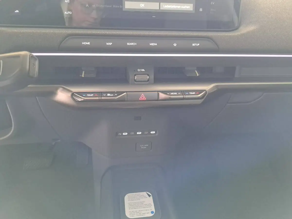 KIA EV2 42.2 KWH EARTH MJ27 WINTER-CONNECT TECHNOLOGY DRIVEWISE-PARK DESIGN