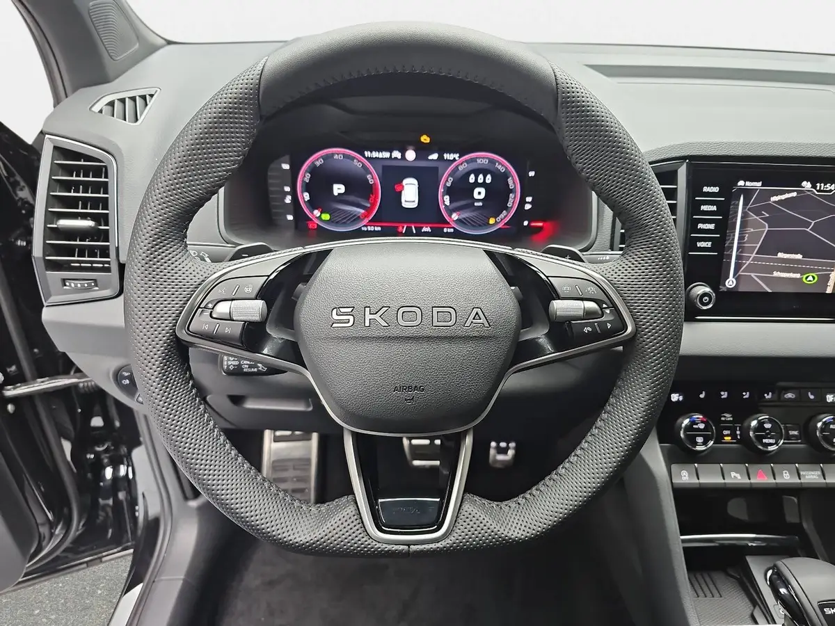 SKODA KAROQ 1.5 TSI DSG SPORTLINE NAVI LED PANO ACC WINTER KAM