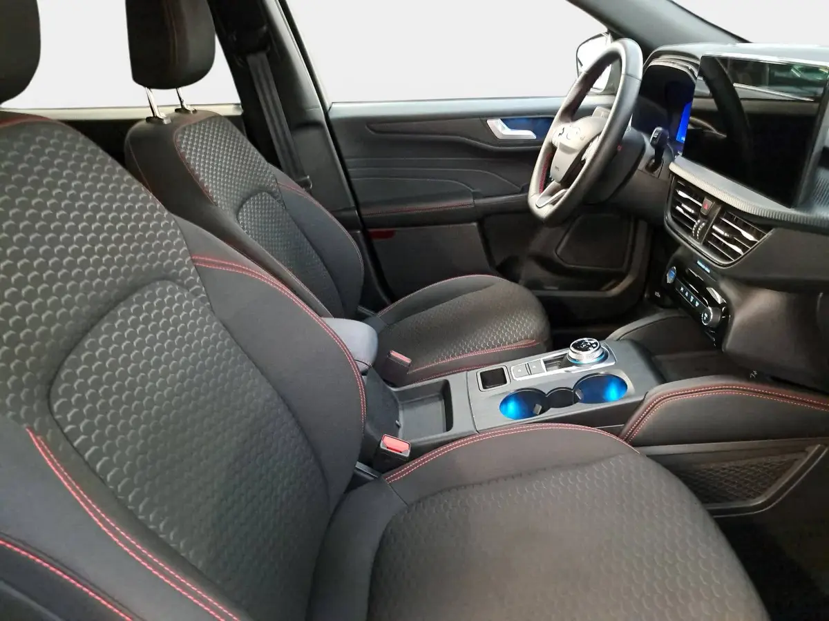 FORD KUGA 1.5 EB AUTO. ST-LINE NAVI LED KLIMAAUTO WINTER SIC