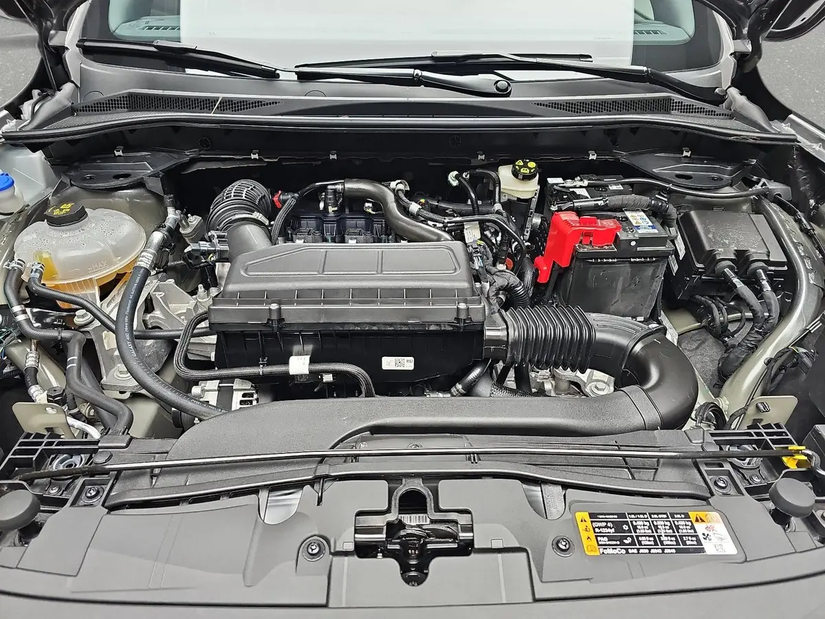 FORD KUGA 1.5 EB AUTO. ST-LINE NAVI LED KLIMAAUTO WINTER SIC