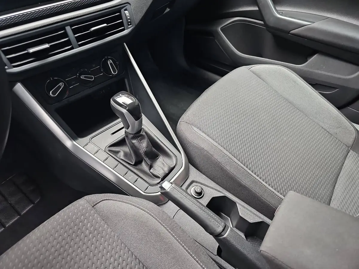 VW POLO 1.0 TSI DSG LIFE LED KLIMA APP-CONNECT SICHT PDC K