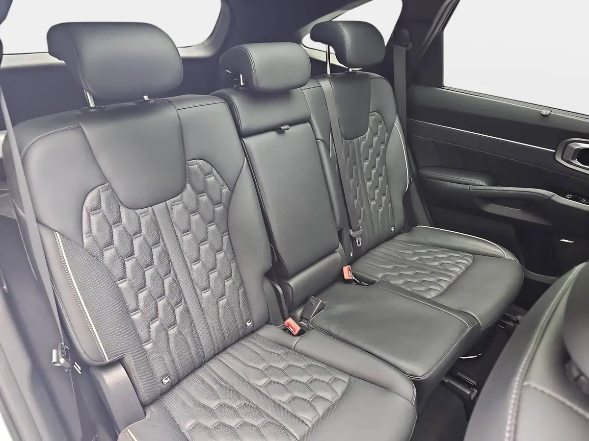 KIA SORENTO 2.2 CRDI AWD DCT8 PLATINUM MJ23 LEDER NAPPA GLASDACH