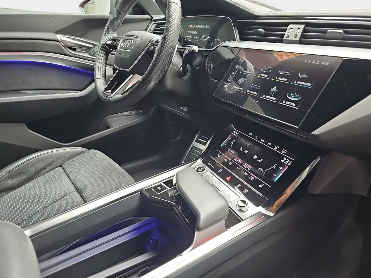 AUDI Q8 E-TRON 50 QUATTRO ADVANCED NAVI LED LM20