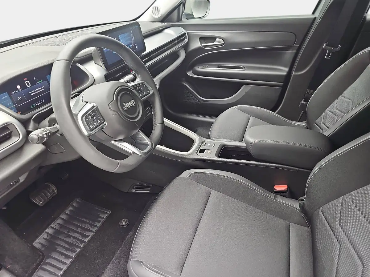 JEEP AVENGER AUTO. 51KWH ALTITUDE LED KLIMAAUTO