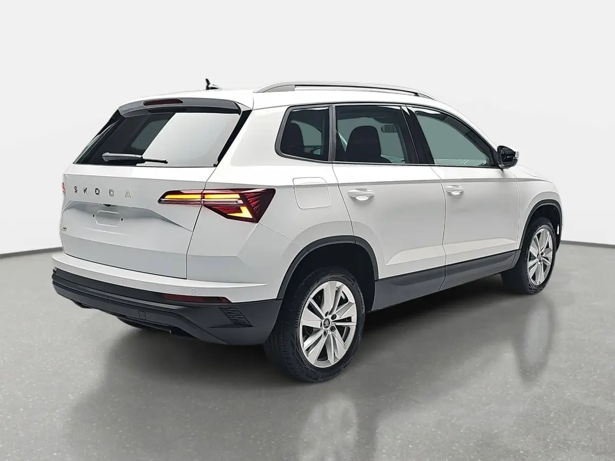 SKODA KAROQ 2.0 TDI DSG SELECTION LED AHK KAMERA