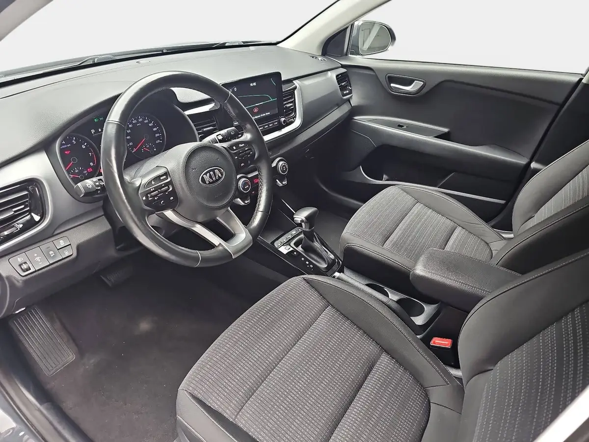 KIA STONIC 1.0 T-GDI 100 DCT VISION GRA AHK