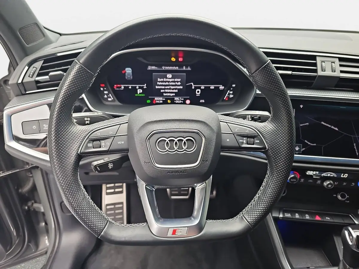 AUDI Q3 35 TFSI DSG S line LED Winter GRA DAB