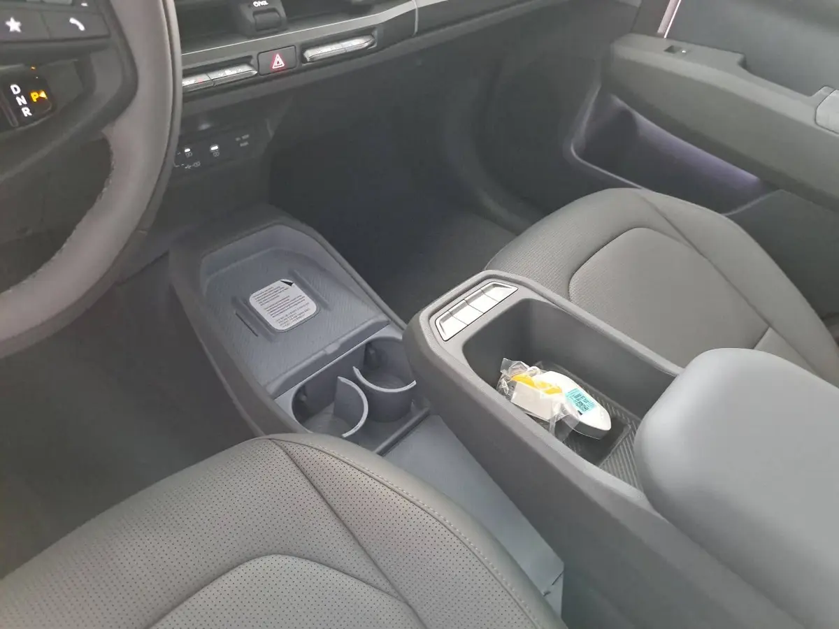 KIA EV3 58.3 KWH EARTH MJ26 WINTER-CONNECT BUSINESS UPGRADE DRIVEWISE-PARK