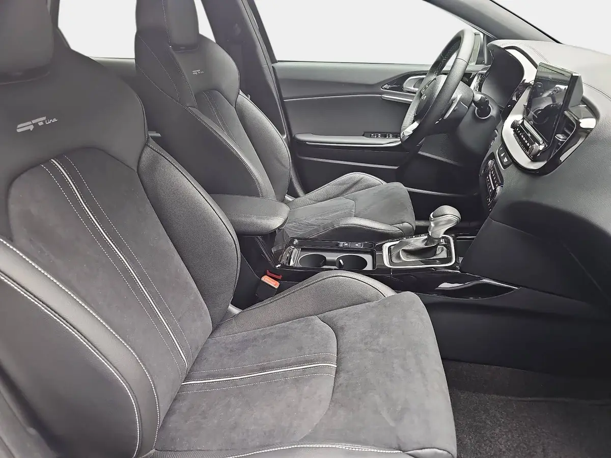 KIA XCEED 1.6 T-GDI 180 DCT GT-LINE MJ26 LEDER GLASDACH