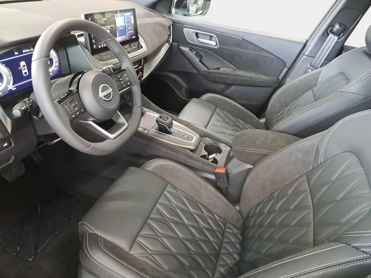 NISSAN QASHQAI 1.3 DIG-T MHEV AUTO. TEKNA PREMIUM PAKET 2-FARBEN