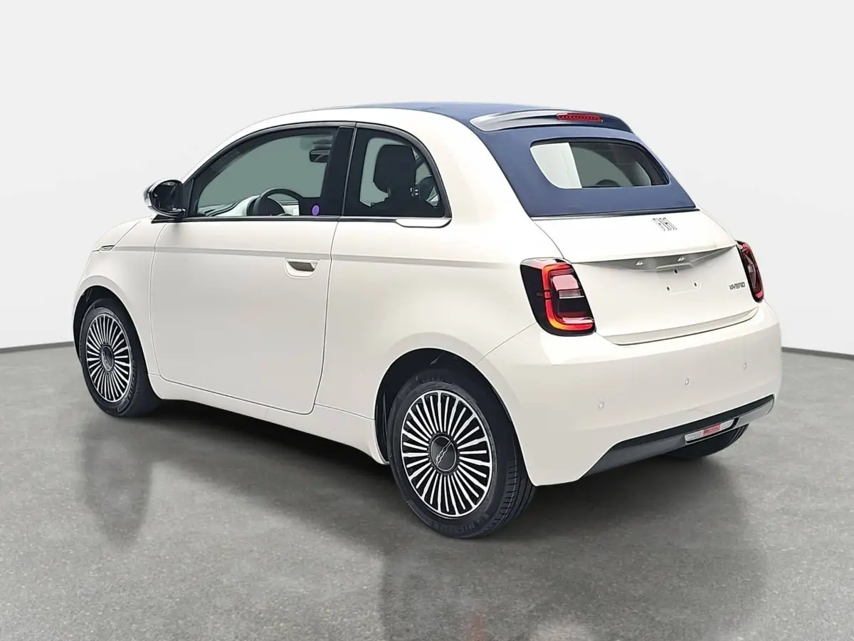 FIAT 500C HYBRID DOLCEVITA