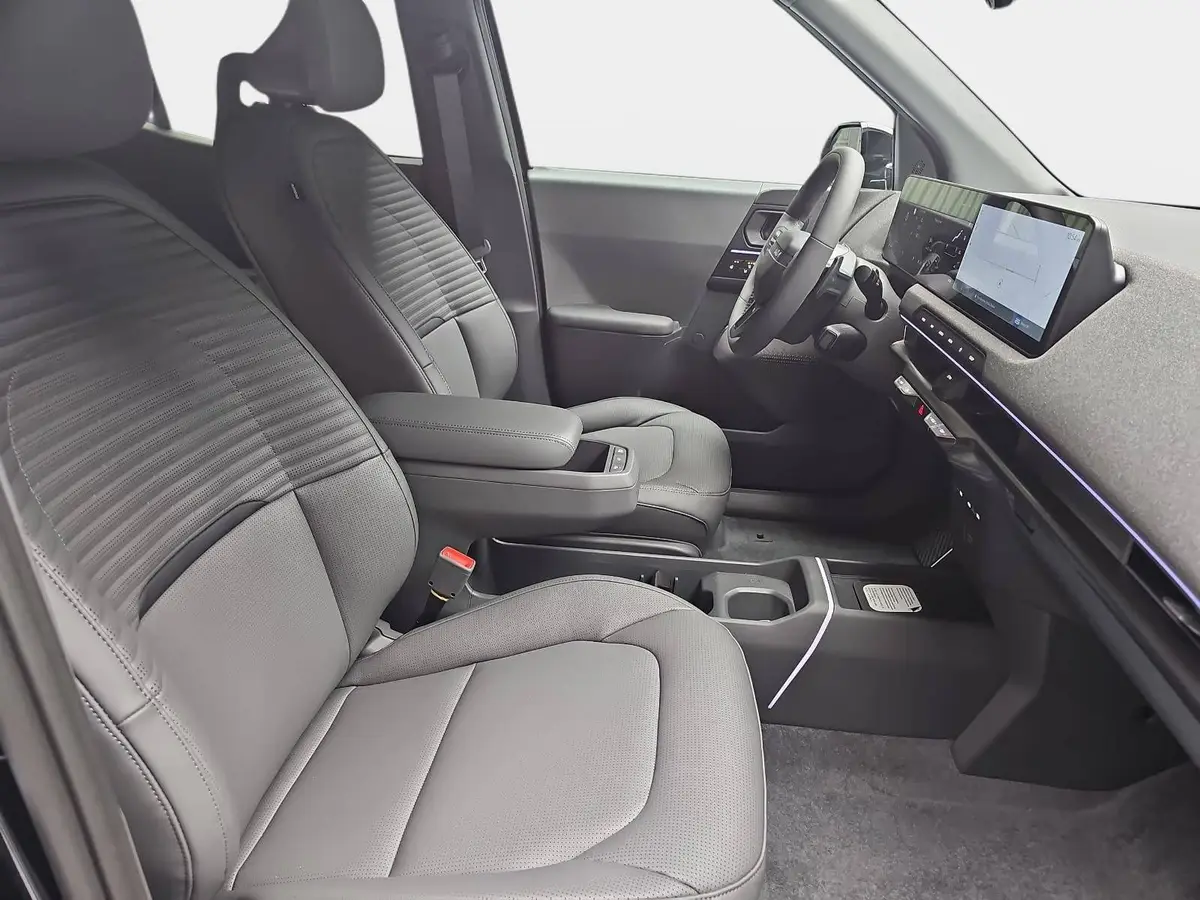 KIA EV2 61.0 KWH BLACK LINE MJ27 4SITZE DRIVEWISE-PARK KOMFORT GLASDACH